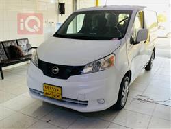 نيسان NV200